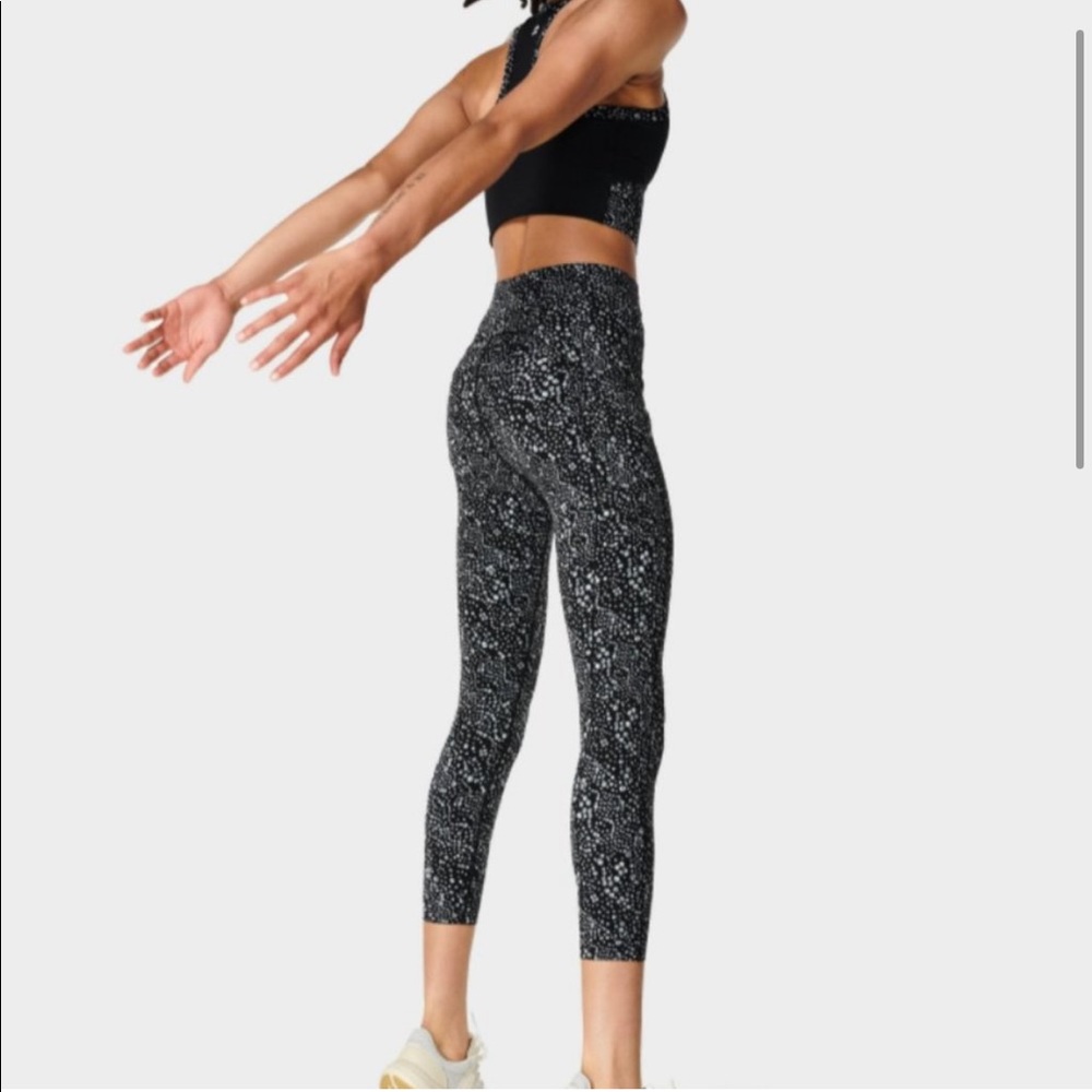 Sweaty Betty 2-pc Set Power Super High Rise 7/8 Pocket Leggings Crop Top… - Picture 4 of 15